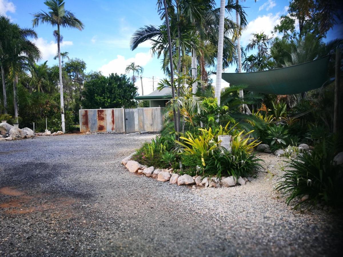 Chillagoe Cabins And Tours Екстериор снимка